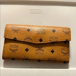 MCM Wallet